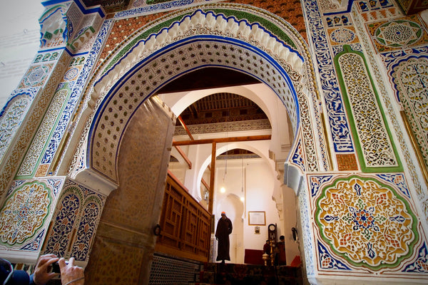 Carnet de voyage : de Paris à Fez, un voyage dans le temps